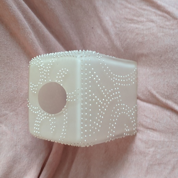 Tissue box cover - Picture 1 of 5